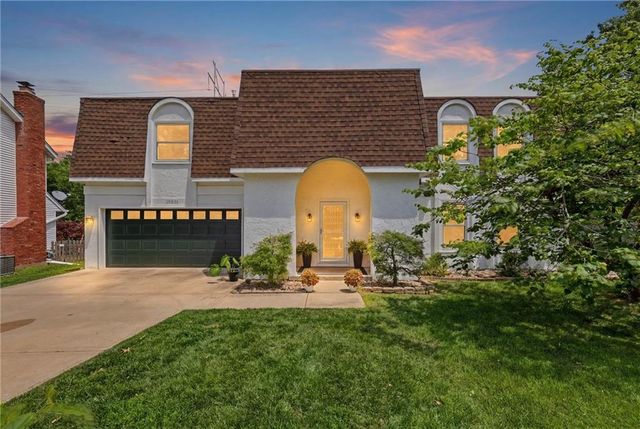 10531 Wedd Street, Overland Park, KS 66212