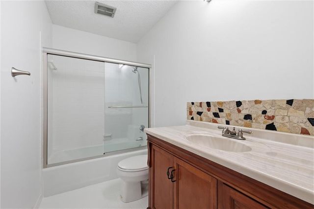 10531 Wedd Street, Overland Park, KS 66212