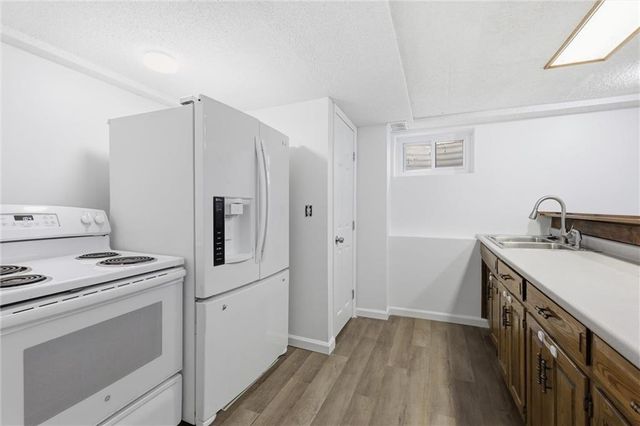 10531 Wedd Street, Overland Park, KS 66212