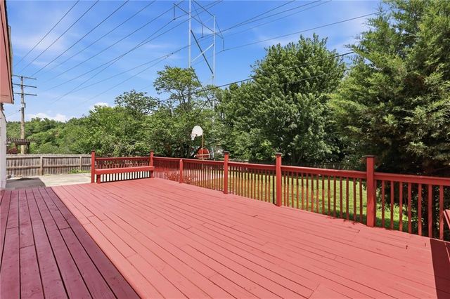 10531 Wedd Street, Overland Park, KS 66212