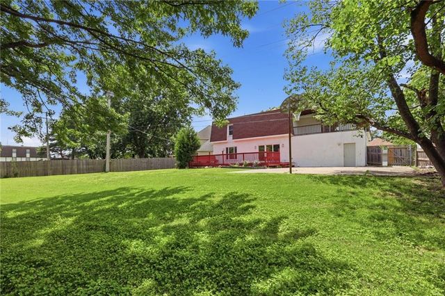 10531 Wedd Street, Overland Park, KS 66212