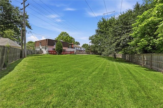 10531 Wedd Street, Overland Park, KS 66212