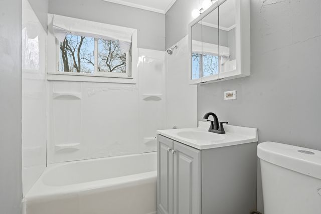 245 Blackhawk Drive, Park Forest, IL 60466