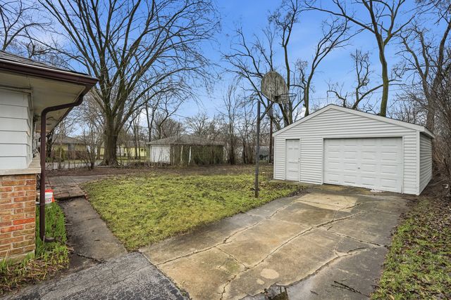 245 Blackhawk Drive, Park Forest, IL 60466