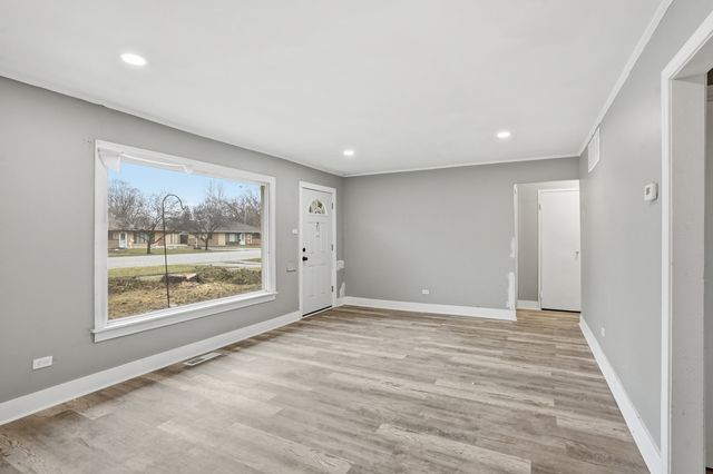 245 Blackhawk Drive, Park Forest, IL 60466