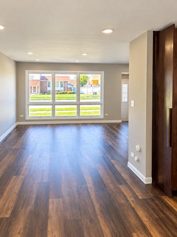 15415 Woodlawn East Avenue, South Holland, IL 60473