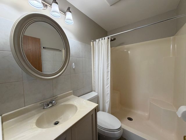 1351 Cunat Court 3B, Lake In The Hills, IL 60156