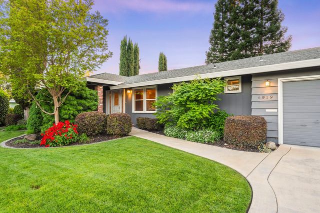 6919 Los Olivos Way, Carmichael, CA 95608