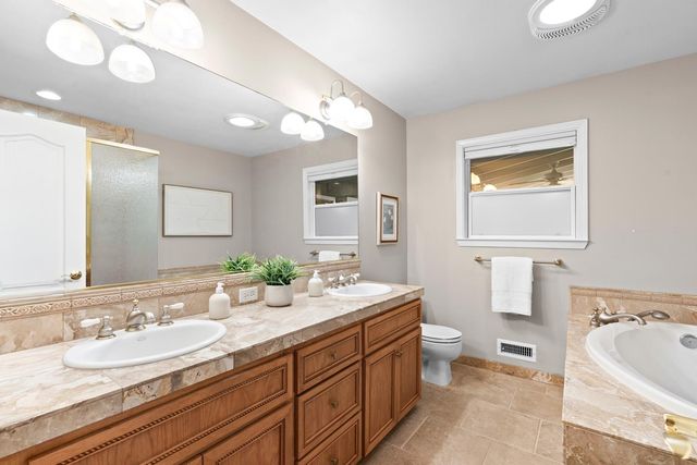 6919 Los Olivos Way, Carmichael, CA 95608