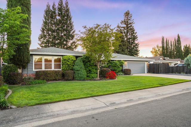 6919 Los Olivos Way, Carmichael, CA 95608