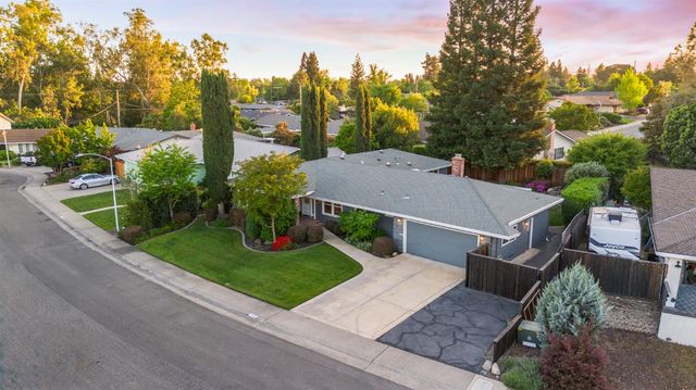 6919 Los Olivos Way, Carmichael, CA 95608