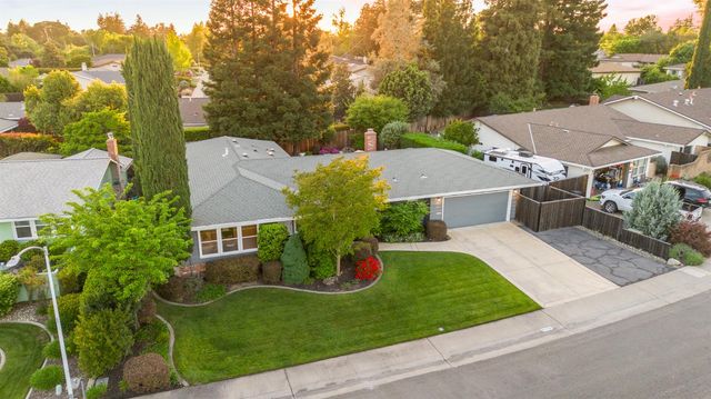 6919 Los Olivos Way, Carmichael, CA 95608