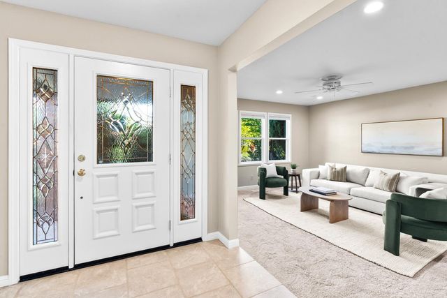 6919 Los Olivos Way, Carmichael, CA 95608