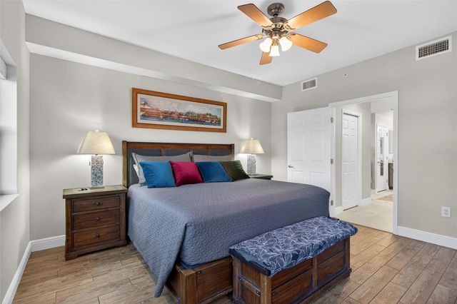 10002 KEY HAVEN ROAD 204, Seminole, FL 33777