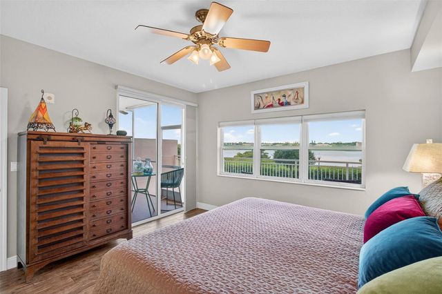 10002 KEY HAVEN ROAD 204, Seminole, FL 33777