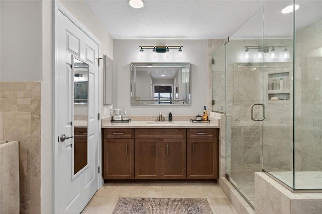 10002 KEY HAVEN ROAD 204, Seminole, FL 33777