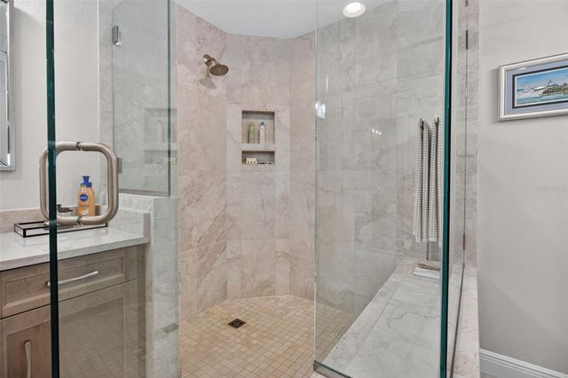 10002 KEY HAVEN ROAD 204, Seminole, FL 33777