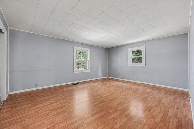 3346 Dean Lake Avenue Ne, Grand Rapids Twp, MI 49525