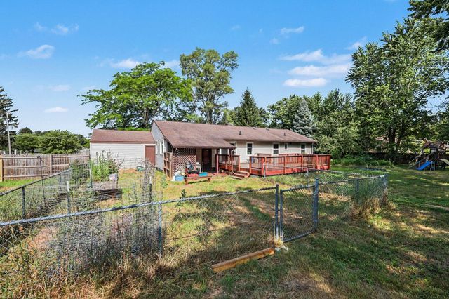 3346 Dean Lake Avenue Ne, Grand Rapids Twp, MI 49525
