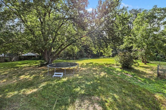 3346 Dean Lake Avenue Ne, Grand Rapids Twp, MI 49525