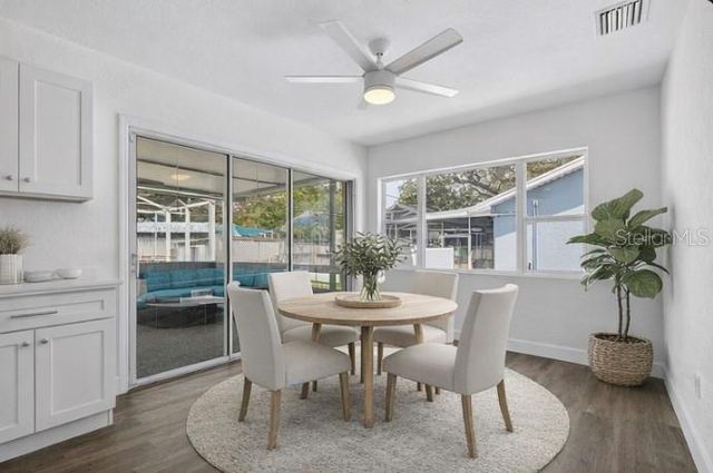 211 89TH AVENUE N, St Petersburg, FL 33702