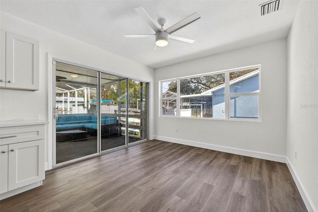 211 89TH AVENUE N, St Petersburg, FL 33702