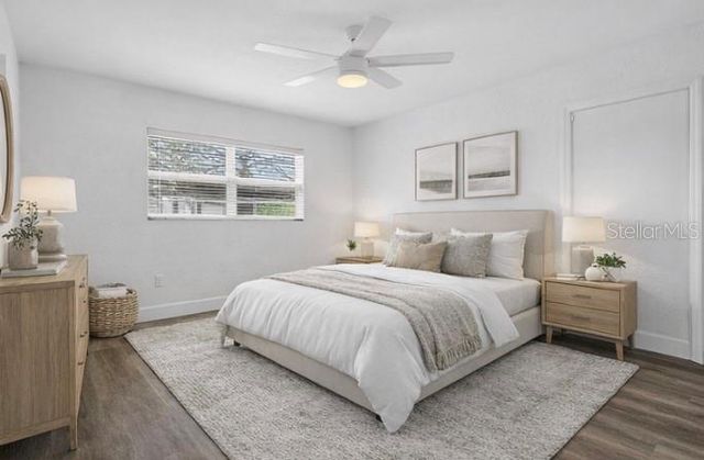 211 89TH AVENUE N, St Petersburg, FL 33702