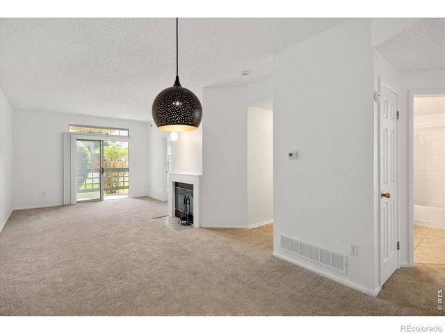 7453 Singing Hills Drive E105, Boulder, CO 80301