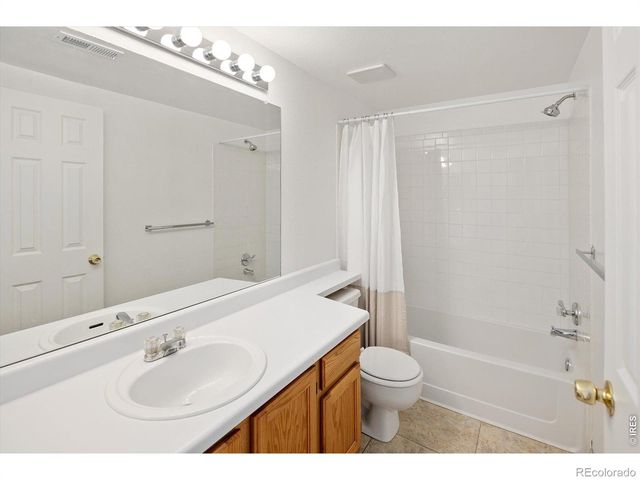 7453 Singing Hills Drive E105, Boulder, CO 80301