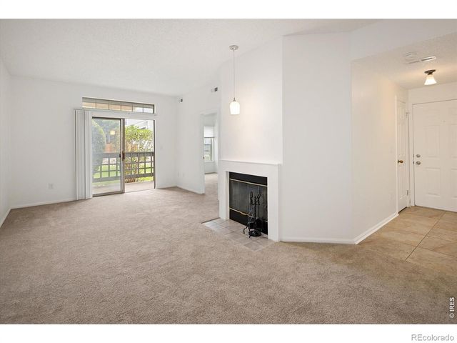 7453 Singing Hills Drive E105, Boulder, CO 80301