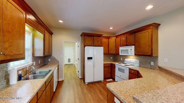 3912 Fred Jones Road, La Grange, NC 28551
