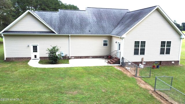 3912 Fred Jones Road, La Grange, NC 28551