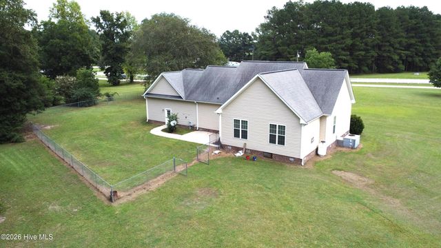 3912 Fred Jones Road, La Grange, NC 28551