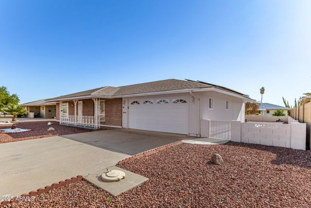 10403 W FLORIADE Drive, Sun City, AZ 85351