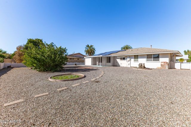 10403 W FLORIADE Drive, Sun City, AZ 85351