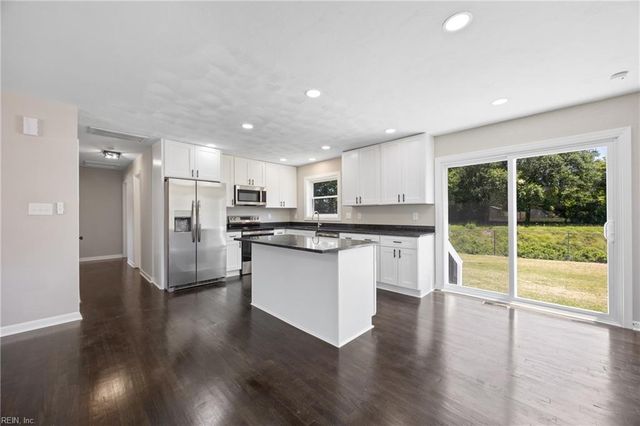 703 Terrace DR, Newport News, VA 23601