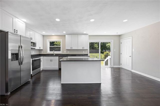 703 Terrace DR, Newport News, VA 23601