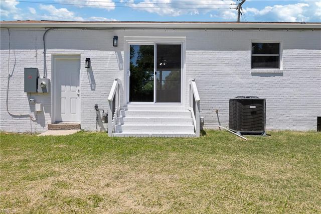 703 Terrace DR, Newport News, VA 23601
