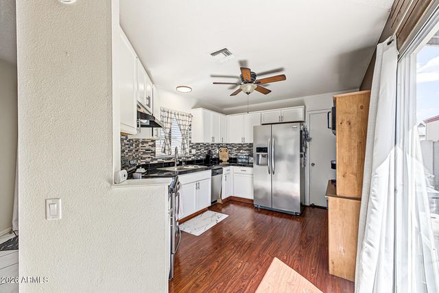 7018 S 41ST Place, Phoenix, AZ 85042