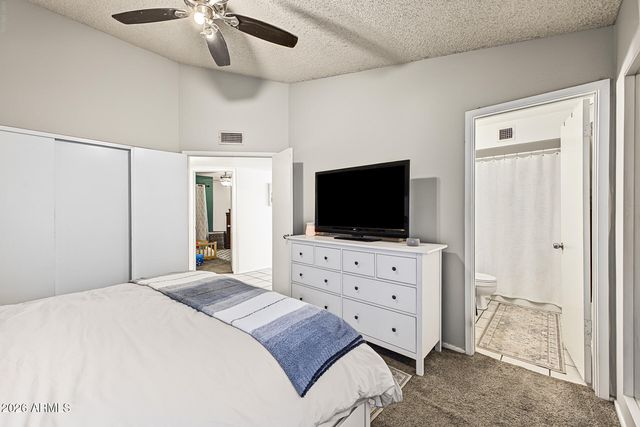 7018 S 41ST Place, Phoenix, AZ 85042