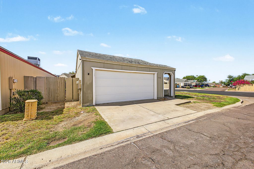 7018 S 41ST Place, Phoenix, AZ 85042 — photo 3