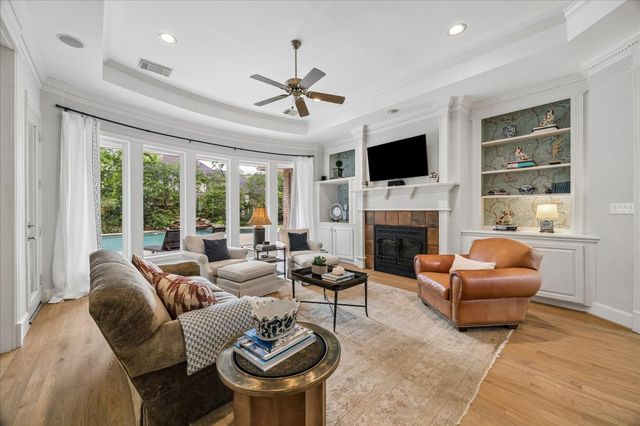 11421 Whippoorwill Road, Houston, TX 77024