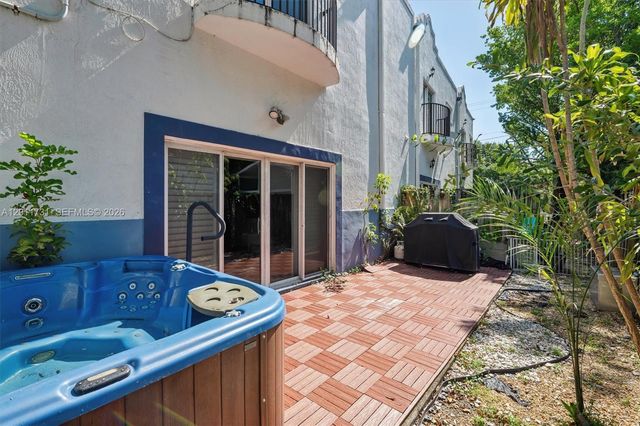 2949 SW 18th Terrace, Fort Lauderdale, FL 33315