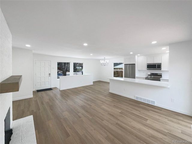 6616 Zang Cir, Arvada, CO 80004