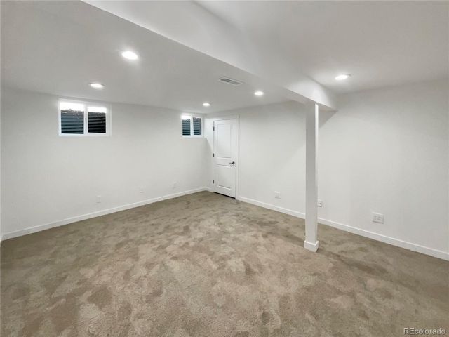 6616 Zang Cir, Arvada, CO 80004