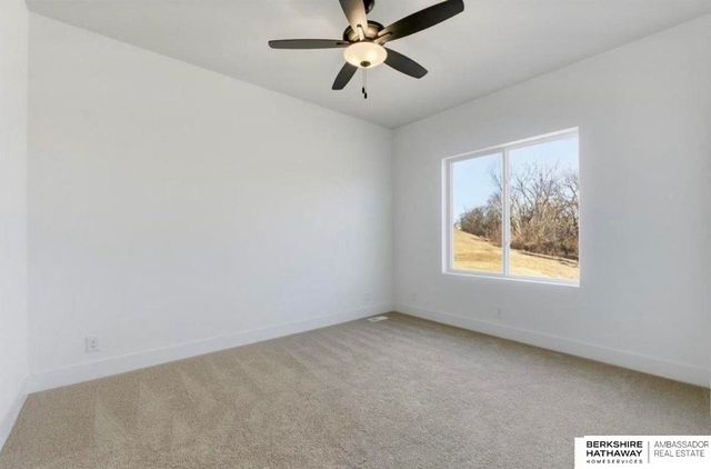 9612 N 167th Avenue, Bennington, NE 68007