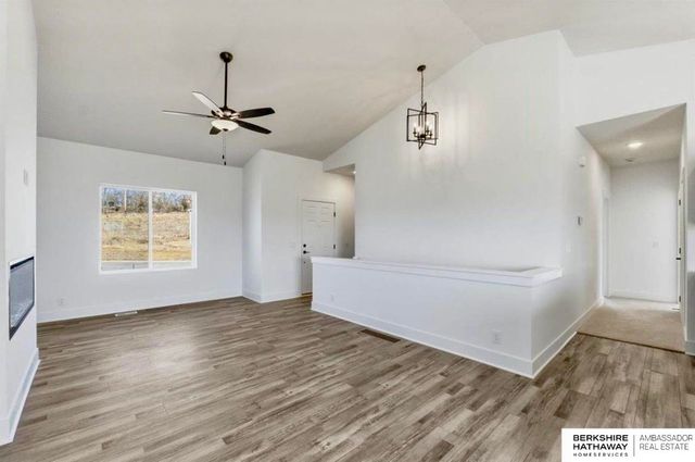 9612 N 167th Avenue, Bennington, NE 68007