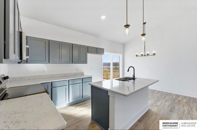 9612 N 167th Avenue, Bennington, NE 68007