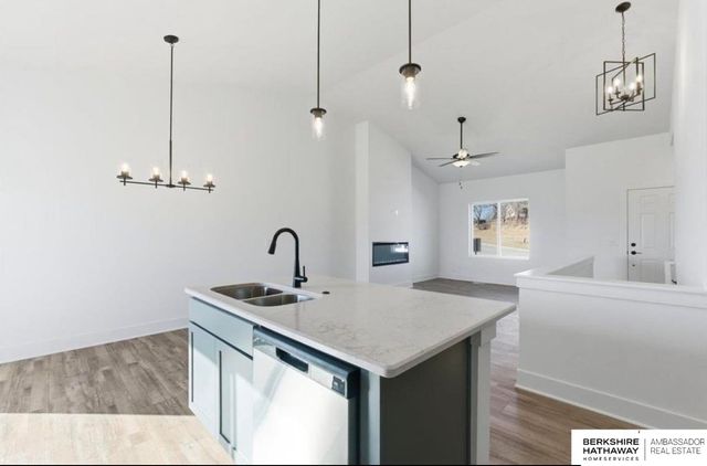 9612 N 167th Avenue, Bennington, NE 68007