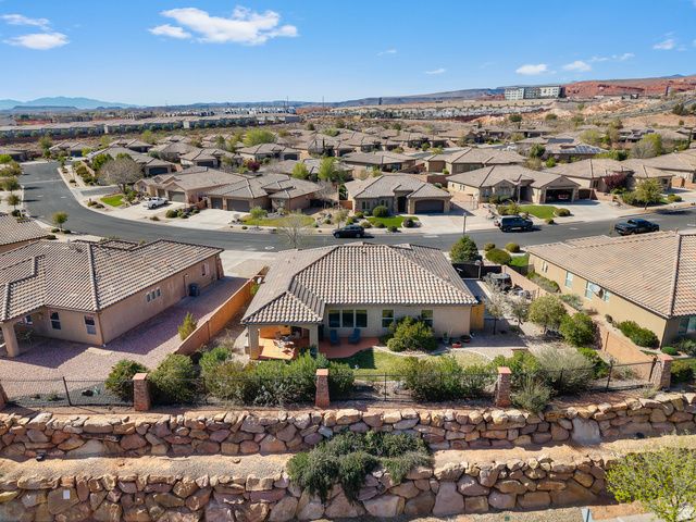 504 N SUGAR PLUMB LN, Washington, UT 84780